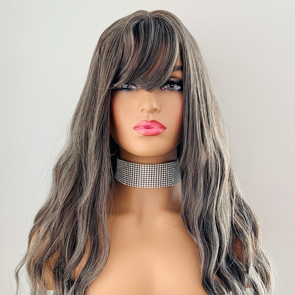 Pretty 🤍Put On & Go🩶 Slate Grey Mix Synthetic Wig w Bangs- NO FURTHER DISCOUNT 🌷